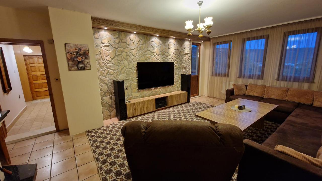 Къща За Гости Великите Veliko Tărnovo Exteriör bild