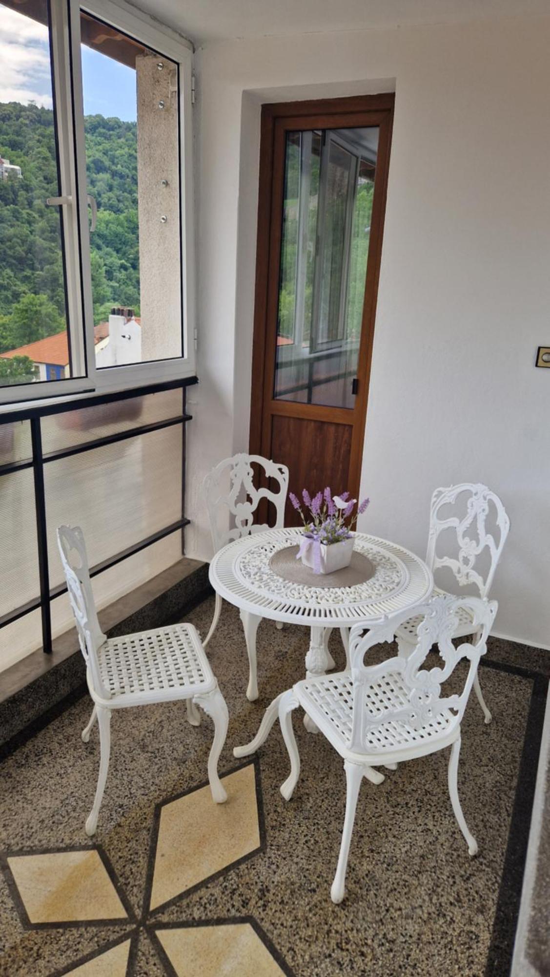 Къща За Гости Великите Veliko Tărnovo Exteriör bild